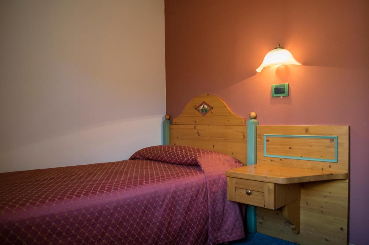 Alpen Garten Hotel Margherita Rumo Kültér fotó